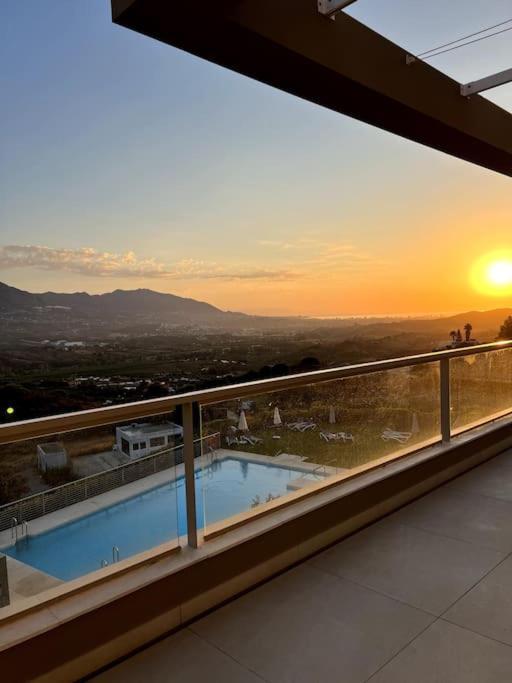 Luxury Penthouse With Sea View In La Cala Golf Resort ลากาลาเดมิฮาส ภายนอก รูปภาพ