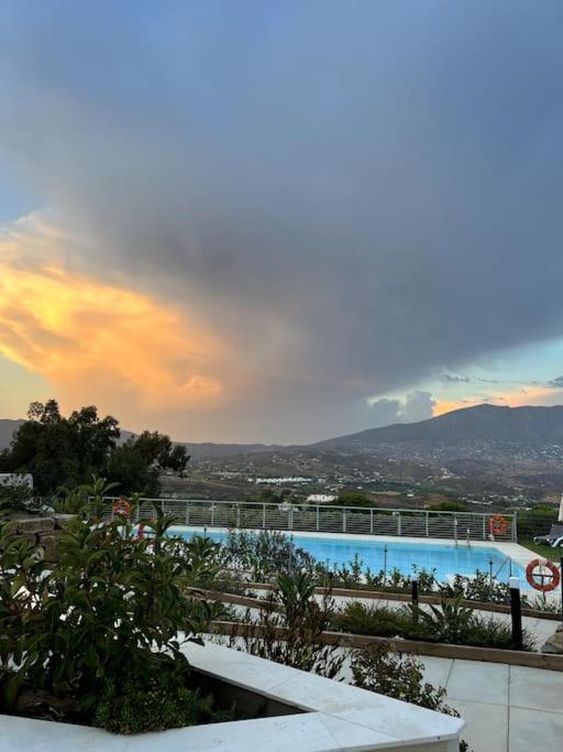 Luxury Penthouse With Sea View In La Cala Golf Resort ลากาลาเดมิฮาส ภายนอก รูปภาพ