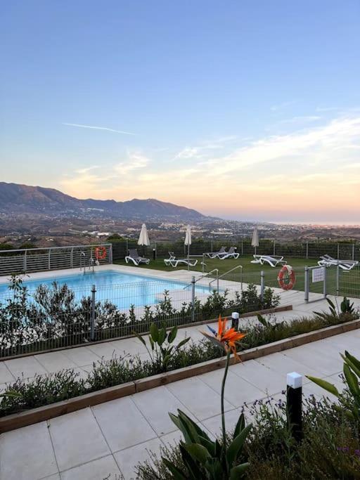 Luxury Penthouse With Sea View In La Cala Golf Resort ลากาลาเดมิฮาส ภายนอก รูปภาพ