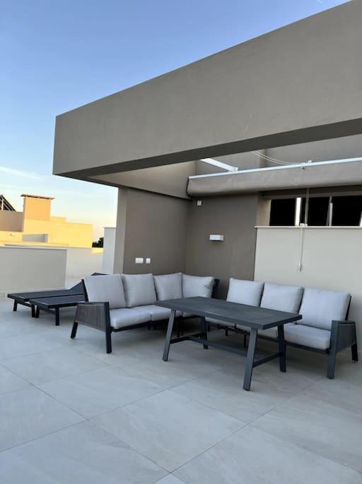 Luxury Penthouse With Sea View In La Cala Golf Resort ลากาลาเดมิฮาส ภายนอก รูปภาพ
